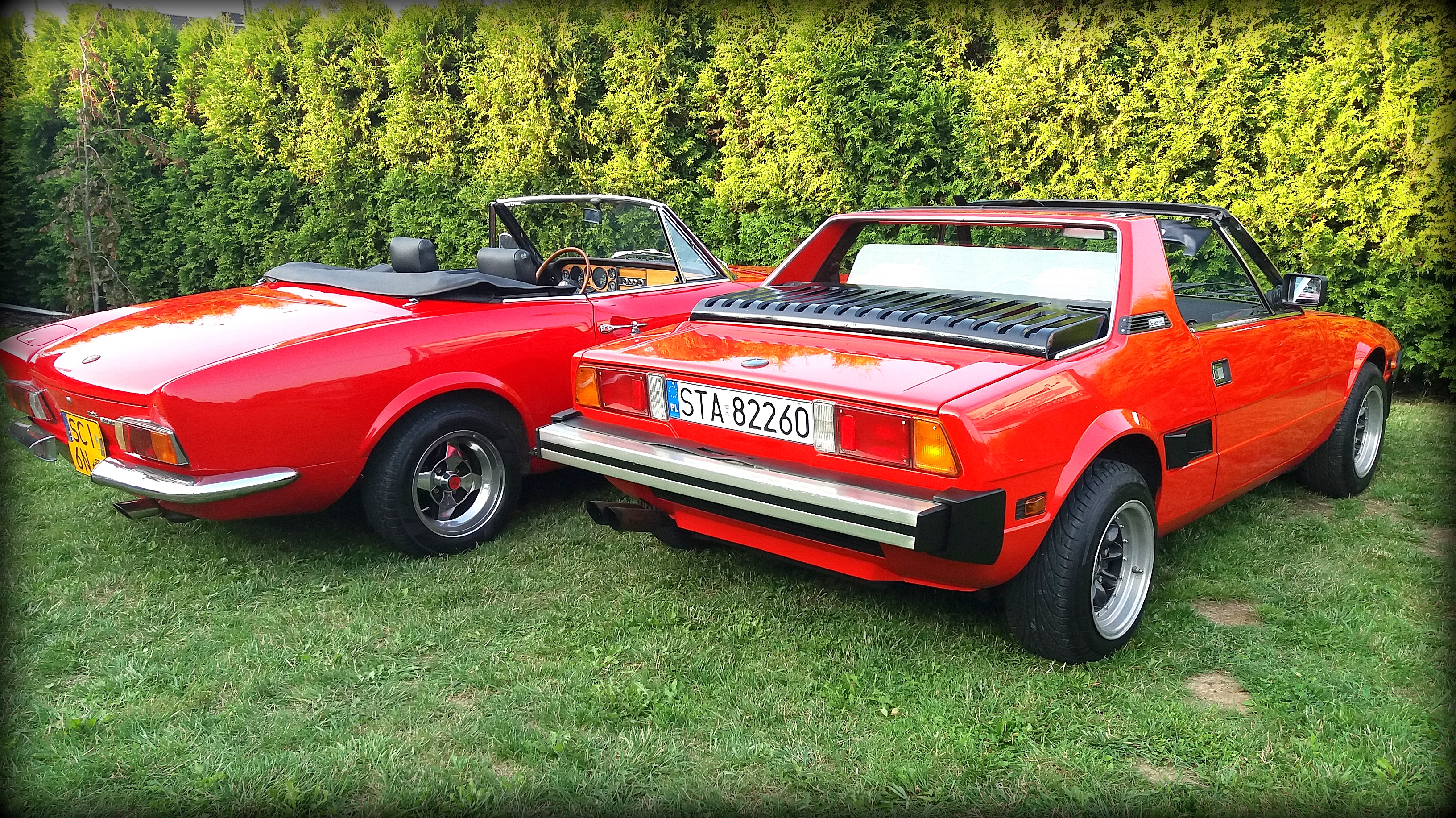 Samochód do ślubu - Fiat 124 Spider czerwony 1972r