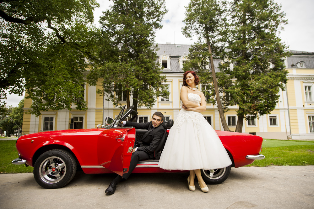 Samochód do ślubu - Fiat 124 Spider czerwony 1972r